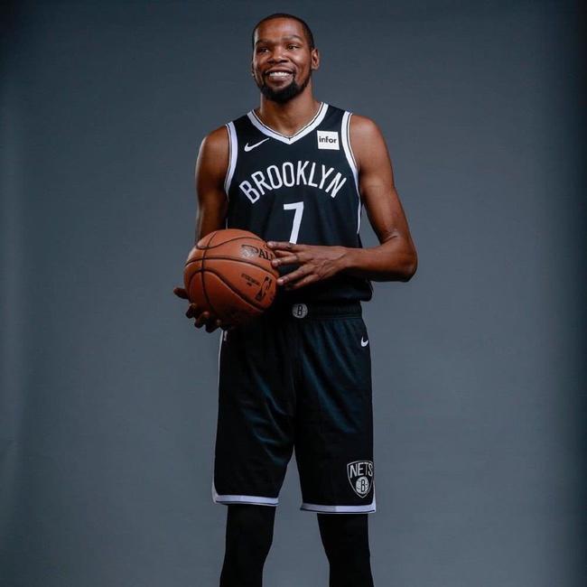 伊萨在巴萨 伊萨在巴萨